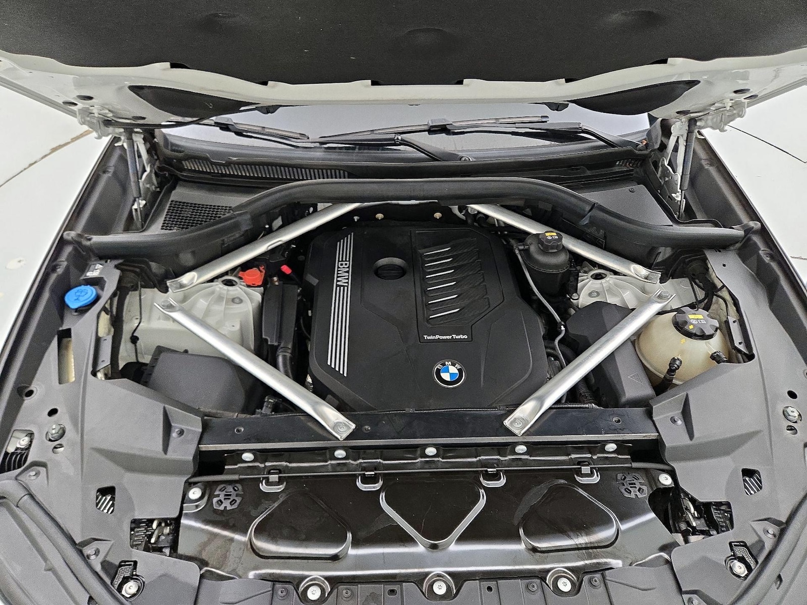 2020 BMW X5 40i - Photo 24