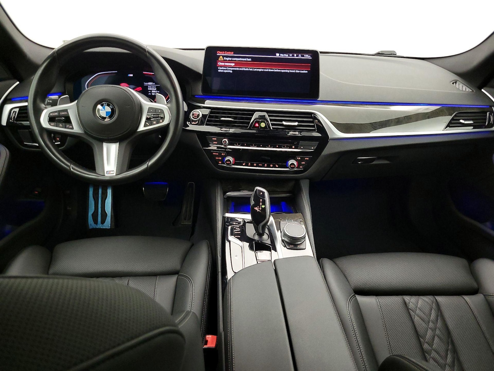 2022 BMW 5 Series 530i - Photo 10