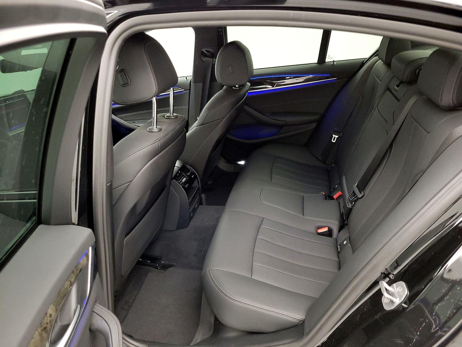 2022 BMW 5 Series 530i - Photo 20