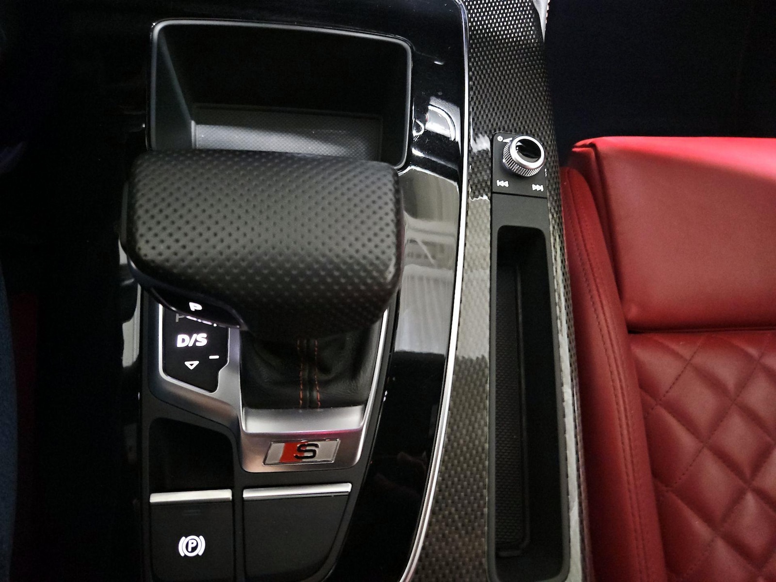 2022 Audi SQ5 Premium Plus - Photo 18