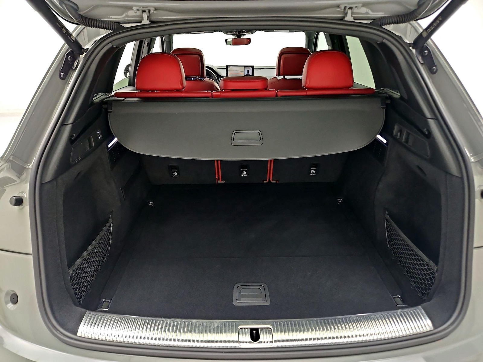 2022 Audi SQ5 Premium Plus - Photo 22