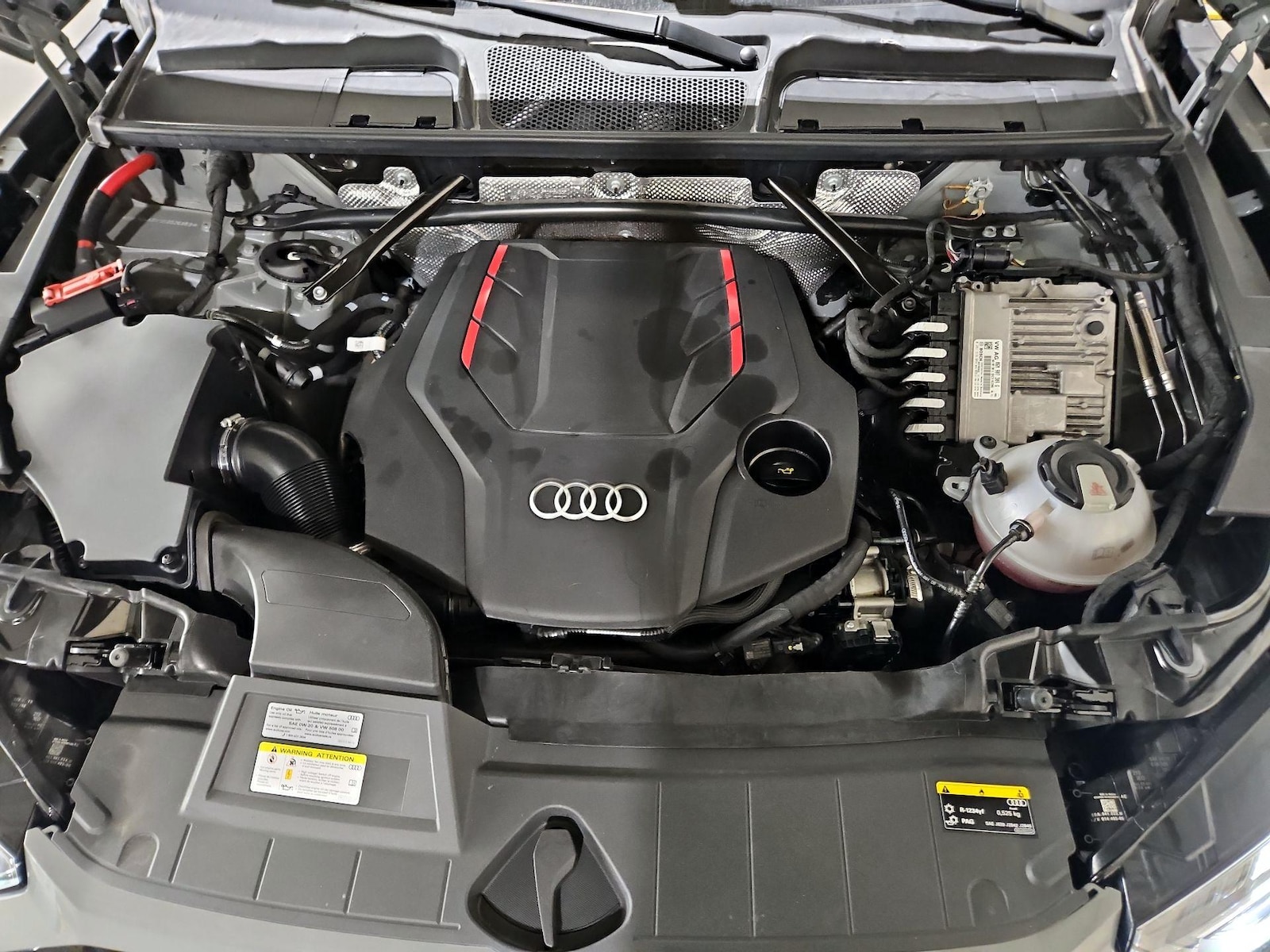 2022 Audi SQ5 Premium Plus - Photo 24
