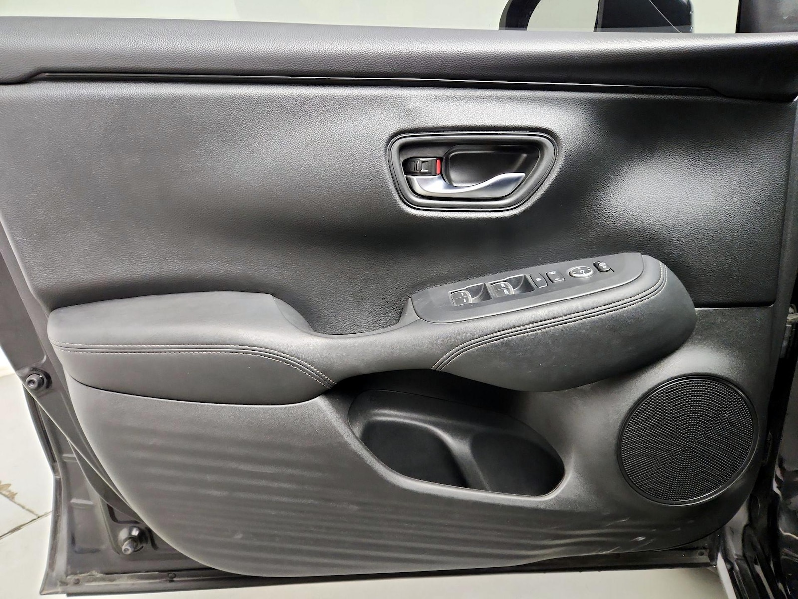 2024 Honda HR-V EX-L - Photo 13