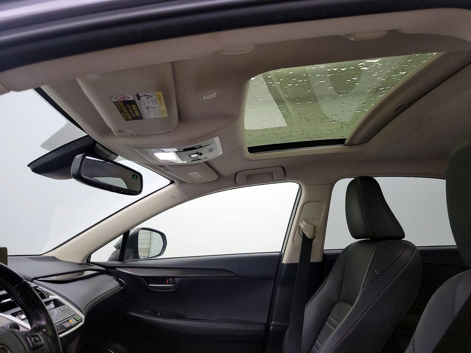 Sunroof(s) & Overhead Airbags