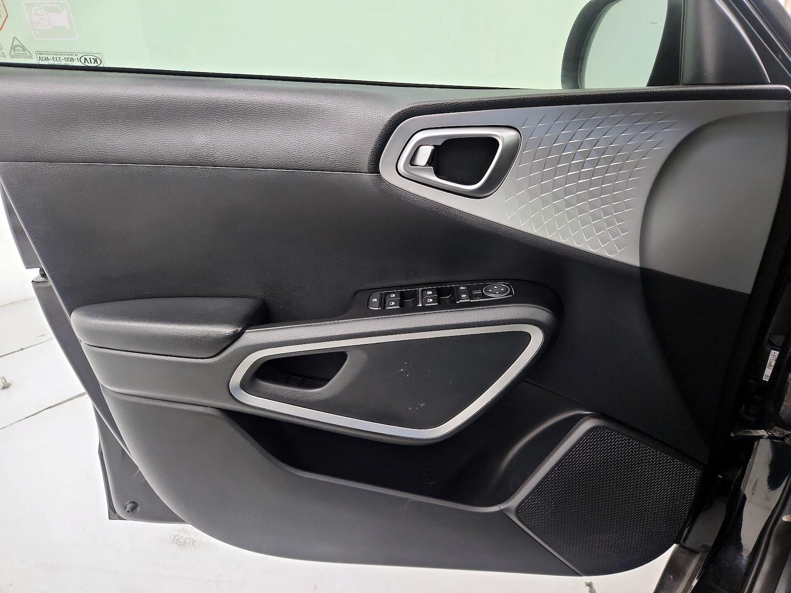 2021 Kia Soul LX - Photo 13