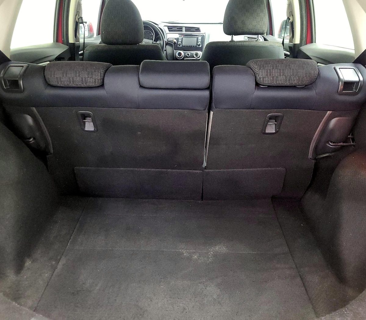 Trunk/Cargo (Seats Up)