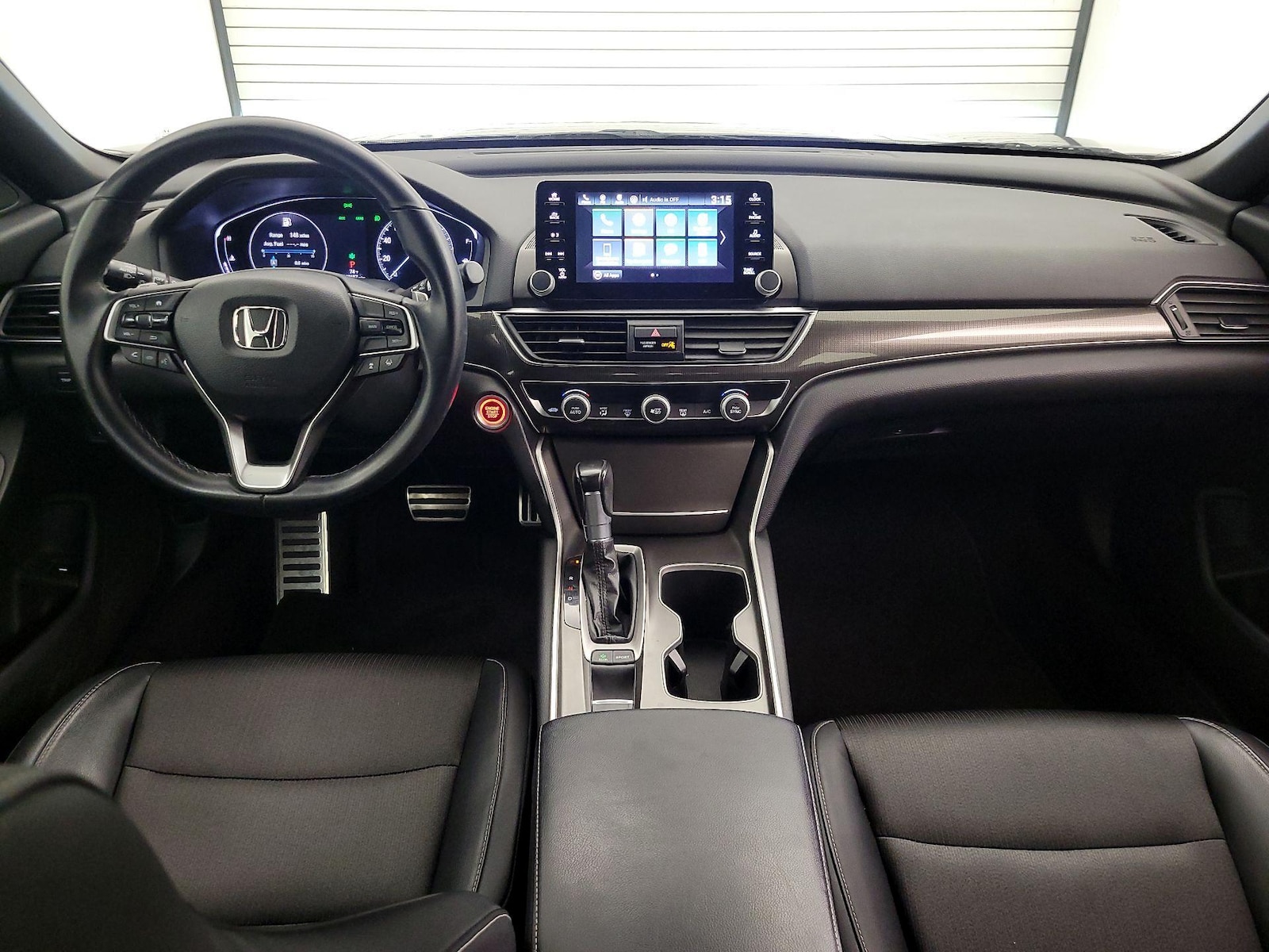 Apple CarPlay® & Android Auto™