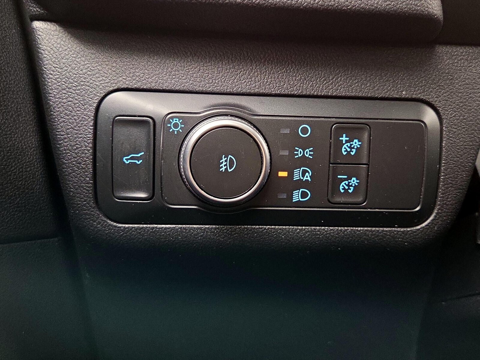 2020 Ford Escape Titanium - Photo 14