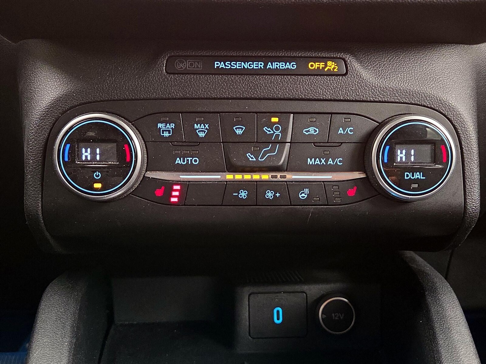 2020 Ford Escape Titanium - Photo 18