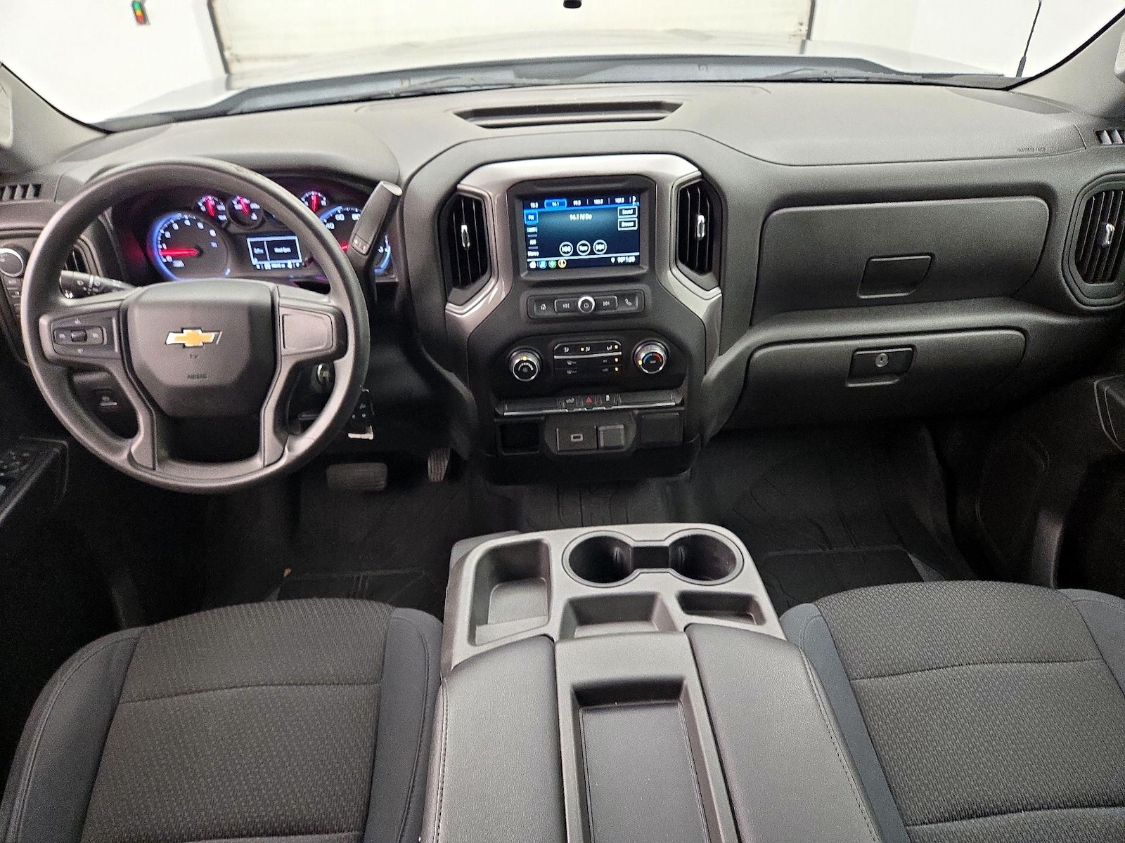 2019 Chevrolet Silverado 1500 Custom - Photo 10