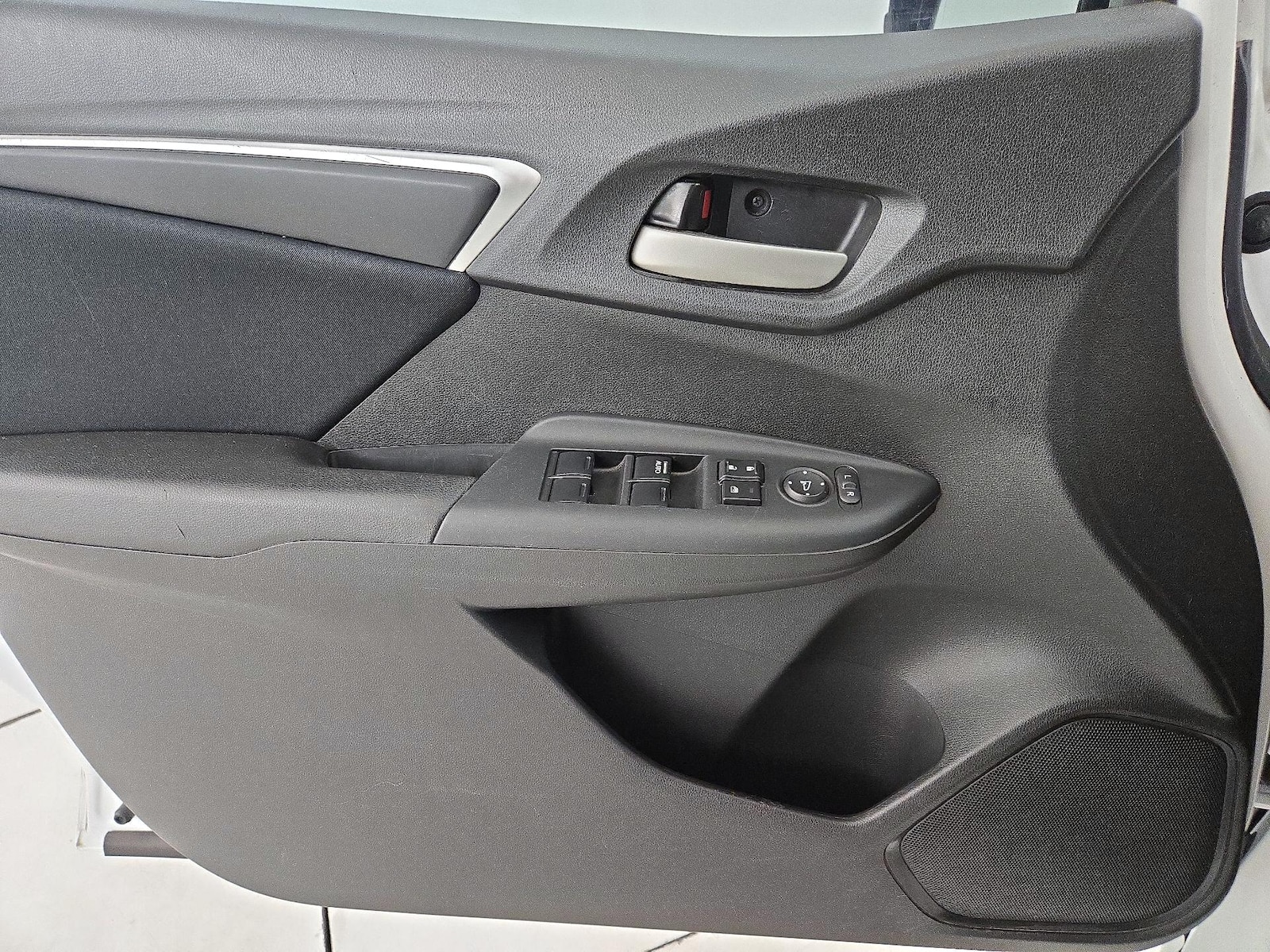 2016 Honda Fit LX - Photo 13