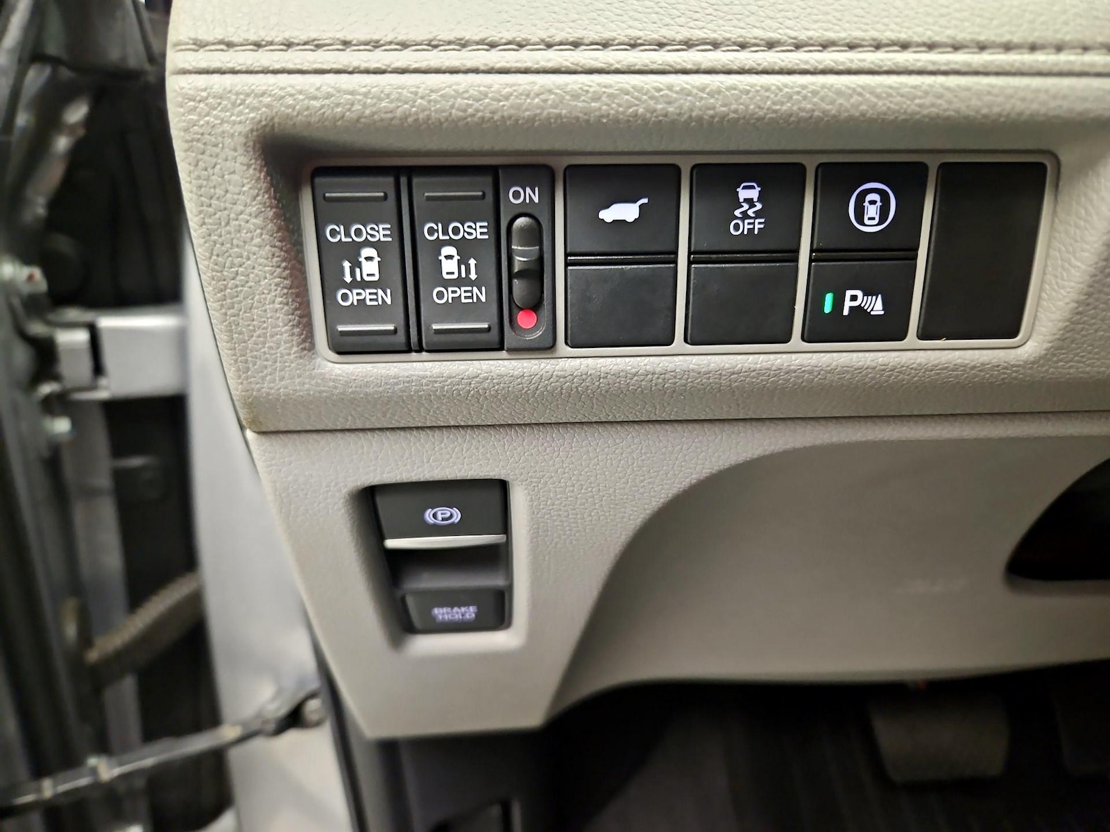 2022 Honda Odyssey Elite - Photo 14