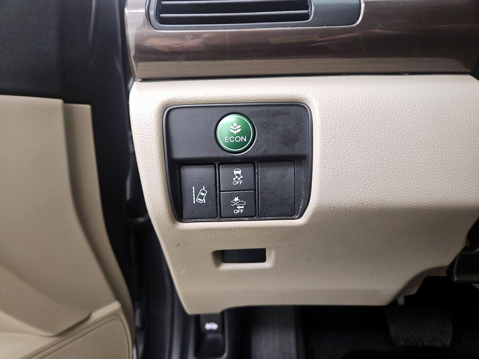 2017 Honda Accord Hybrid EX-L - Photo 14