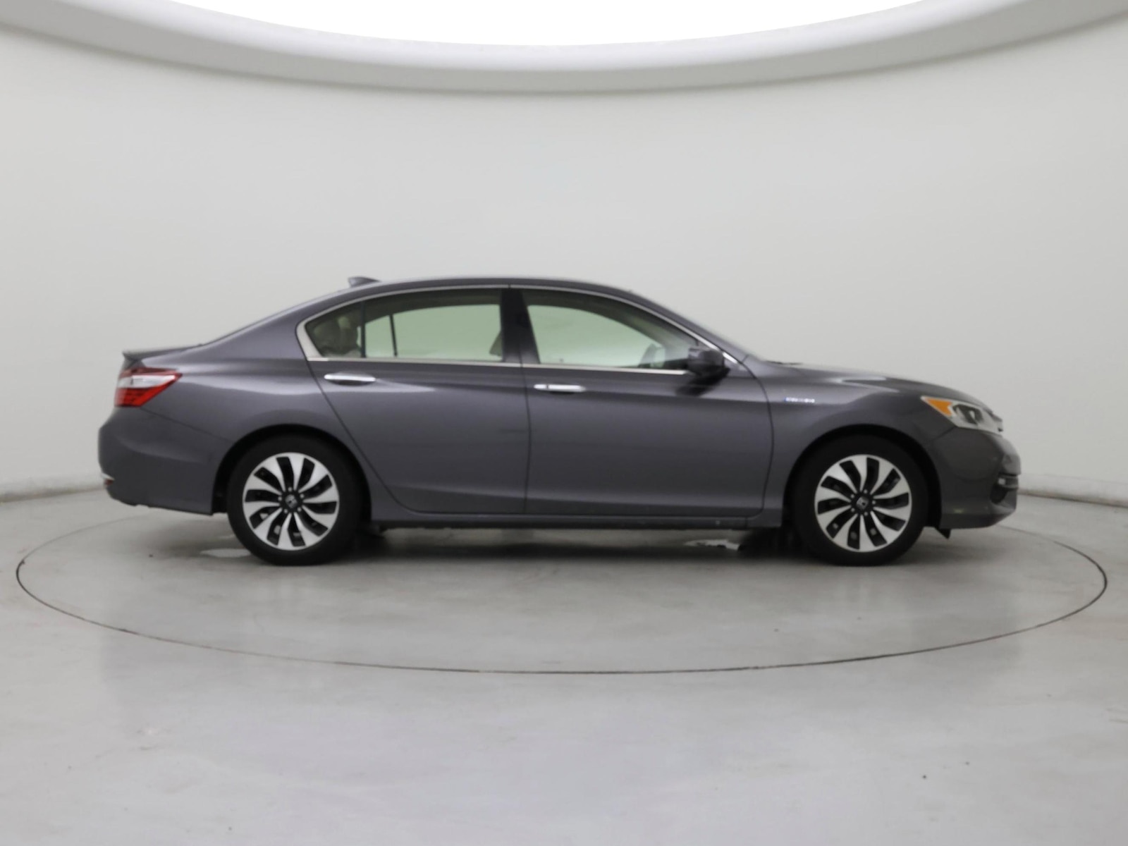 2017 Honda Accord Hybrid EX-L - Photo 8