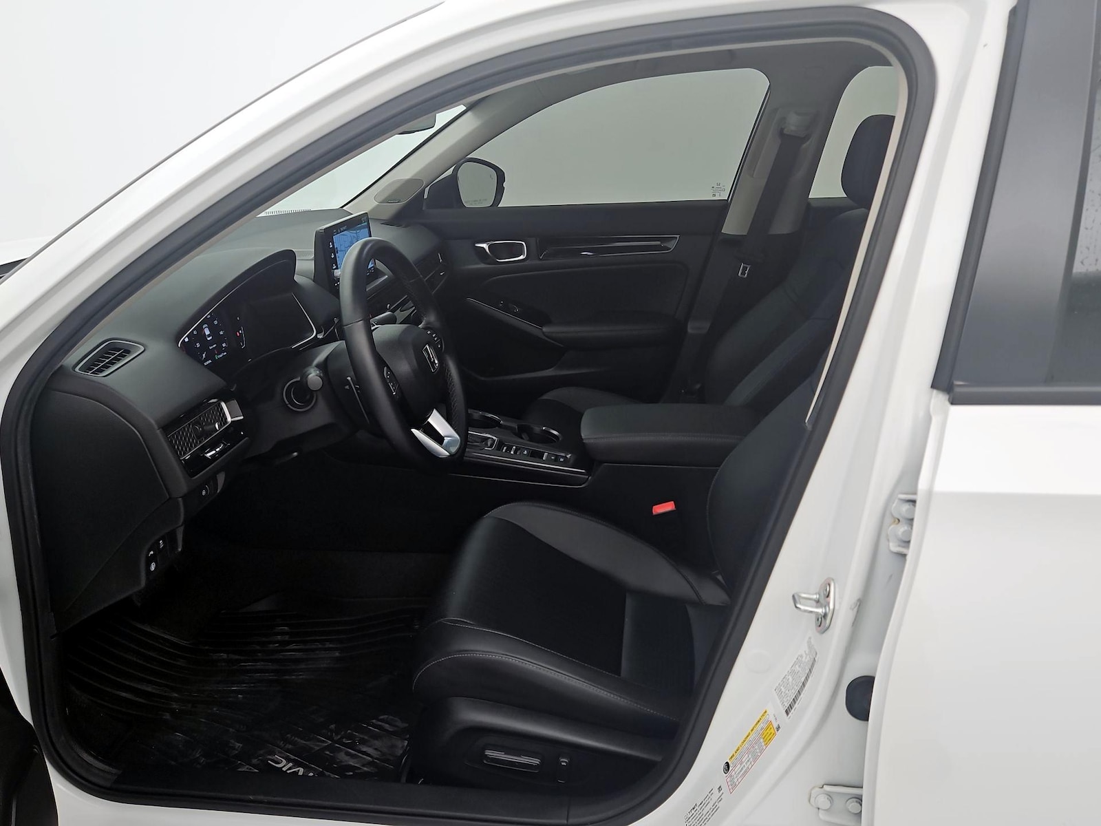 2024 Honda Civic Touring - Photo 12