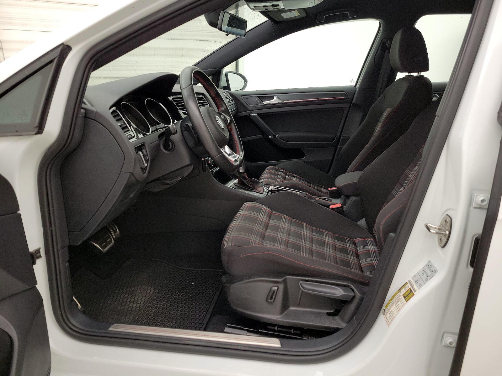 2020 Volkswagen Golf GTI S - Photo 12