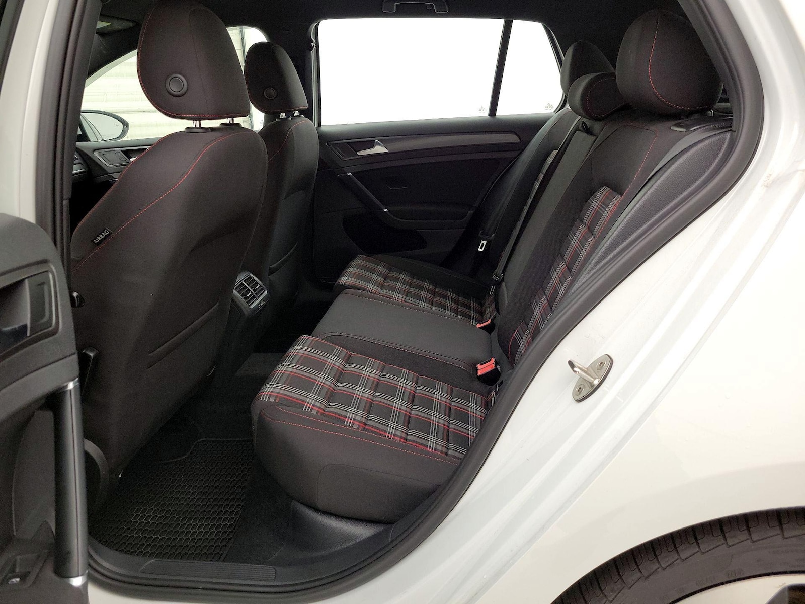 2020 Volkswagen Golf GTI S - Photo 20