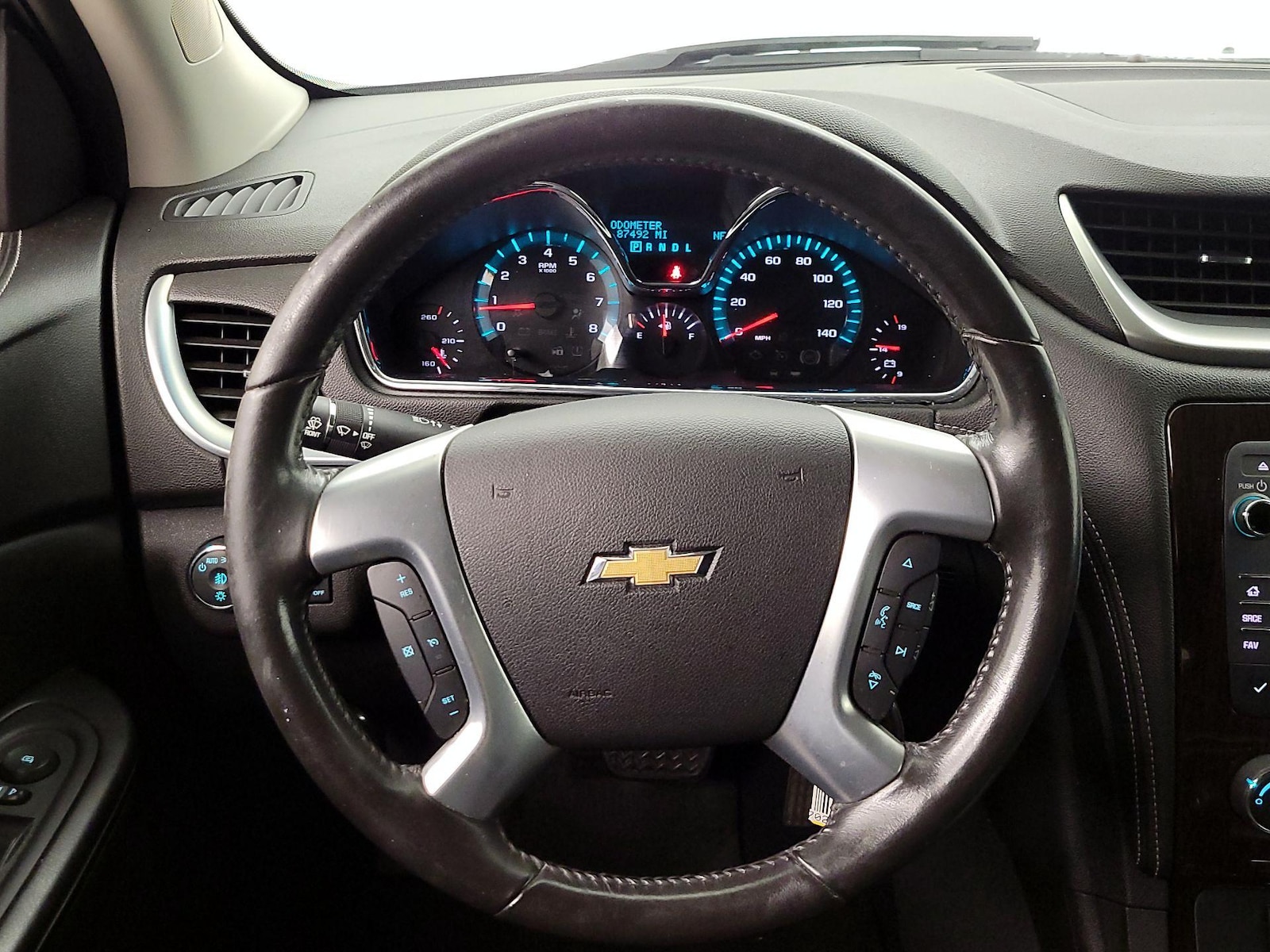 2017 Chevrolet Traverse 1LT - Photo 11