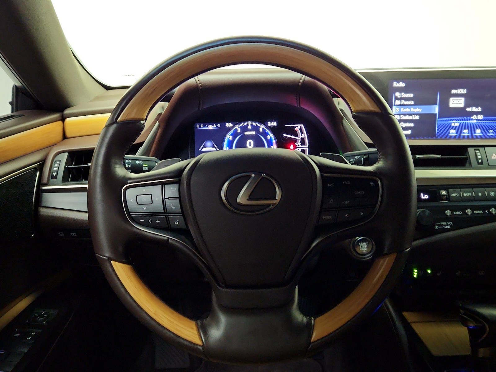 2019 Lexus ES 350 Ultra Luxury - Photo 11