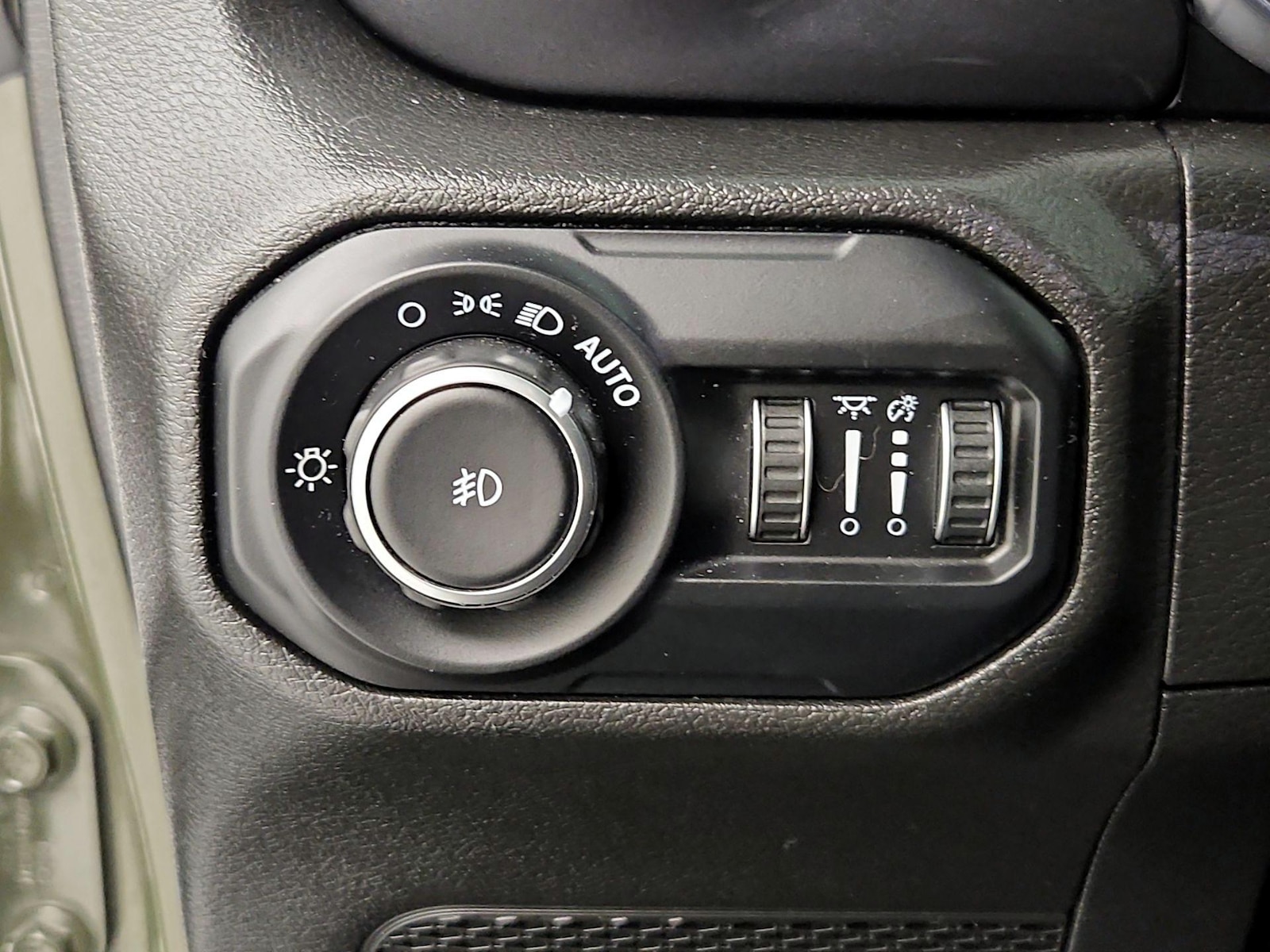2022 Jeep Wrangler Unlimited Sahara Altitude - Photo 14