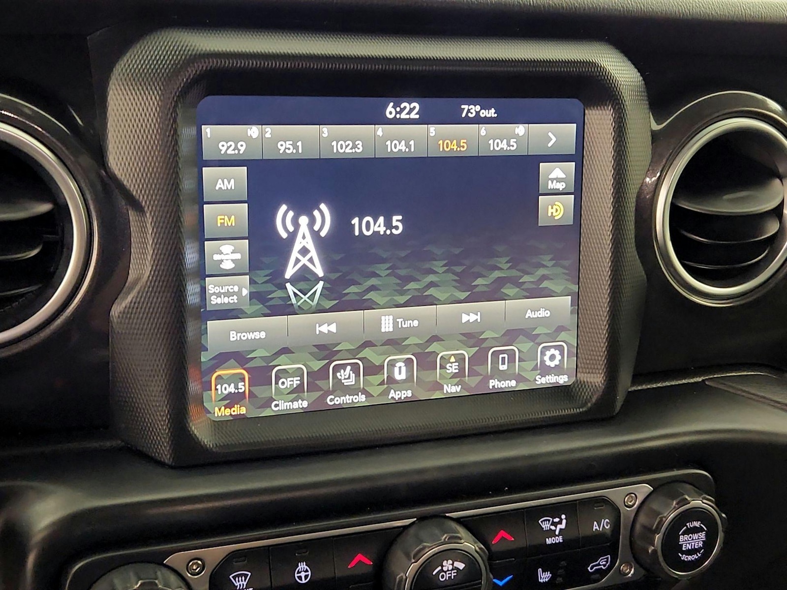 2022 Jeep Wrangler Unlimited Sahara Altitude - Photo 17