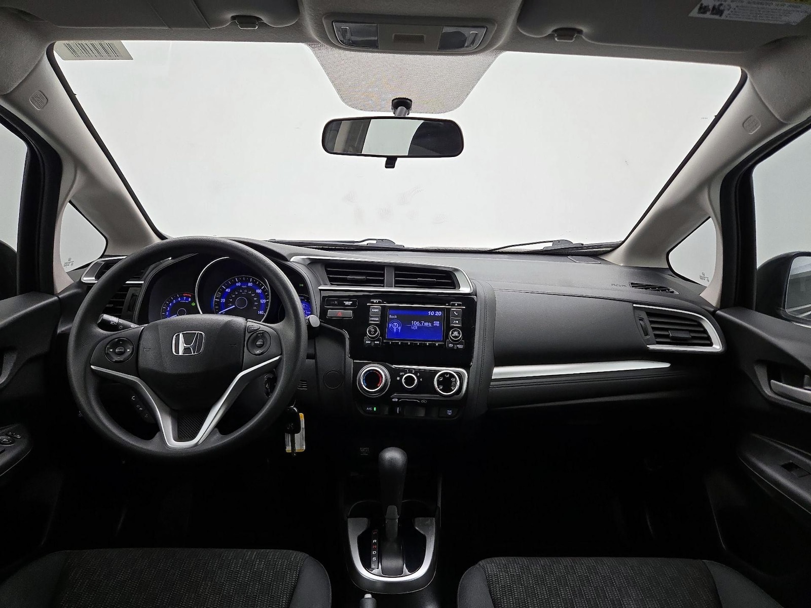 2015 Honda Fit LX - Photo 10