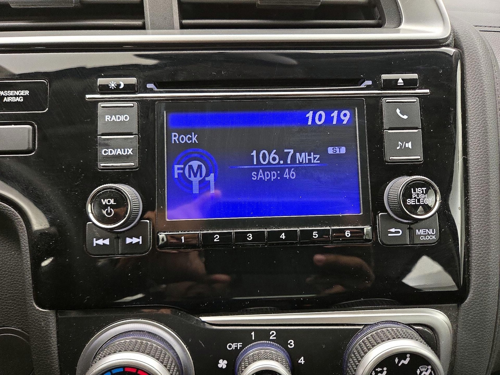 2015 Honda Fit LX - Photo 16