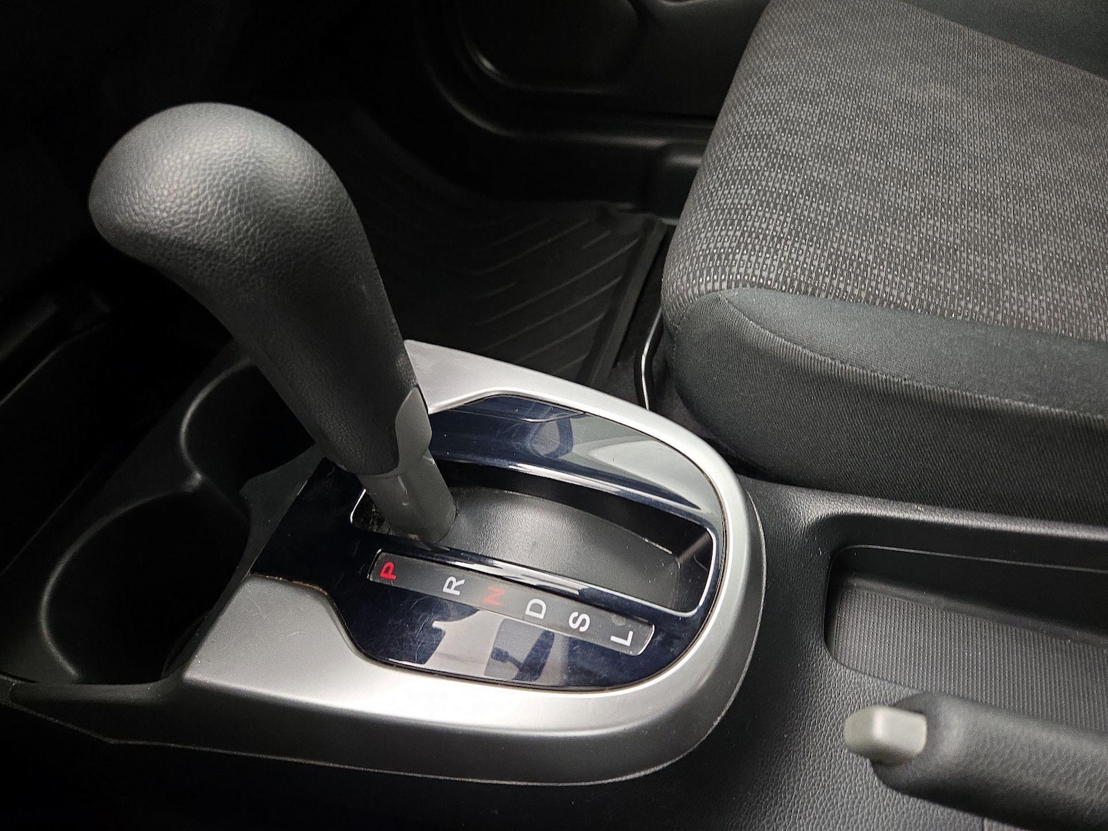 2015 Honda Fit LX - Photo 18