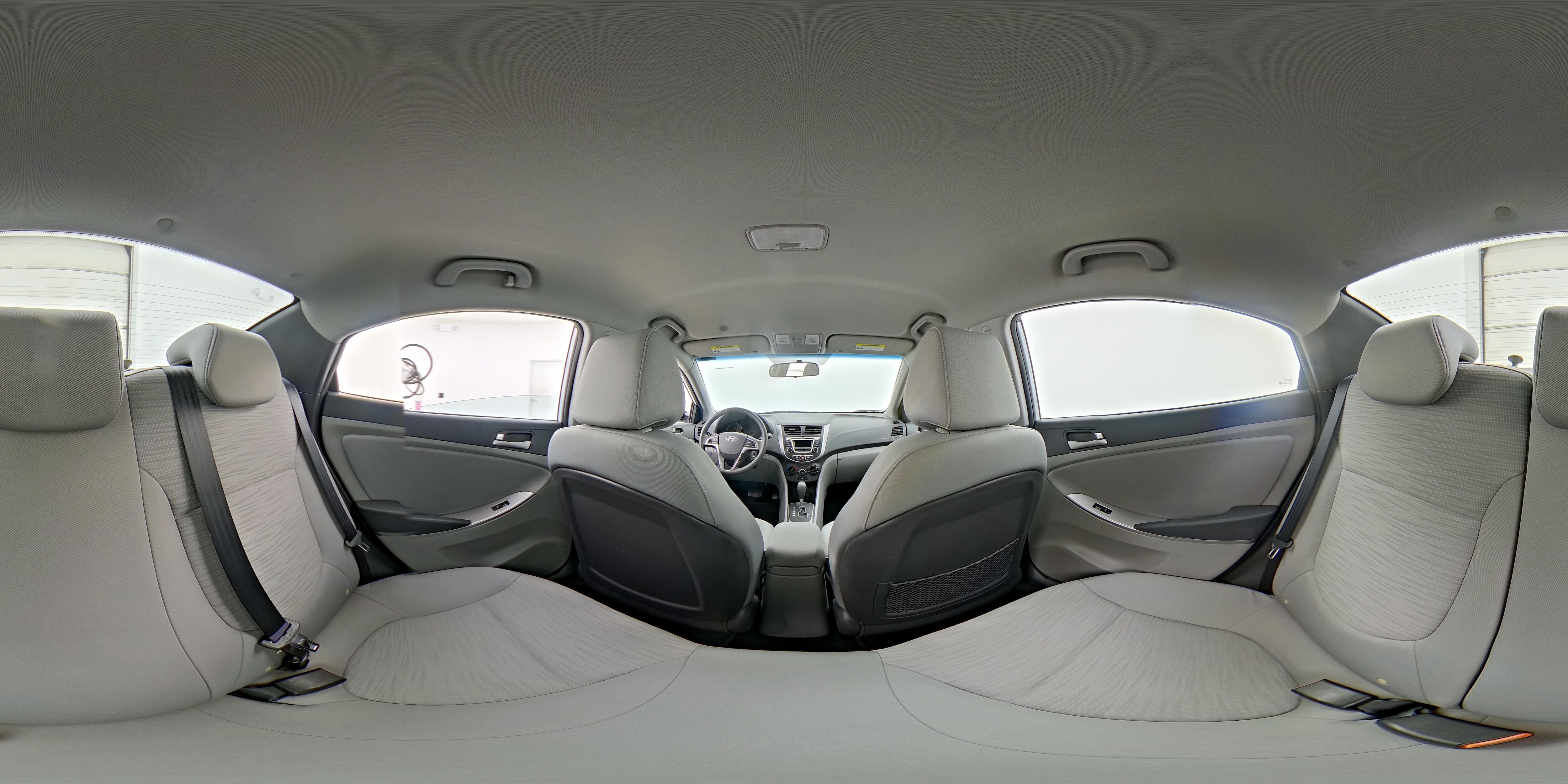 2016 Hyundai Accent SE - Photo 24