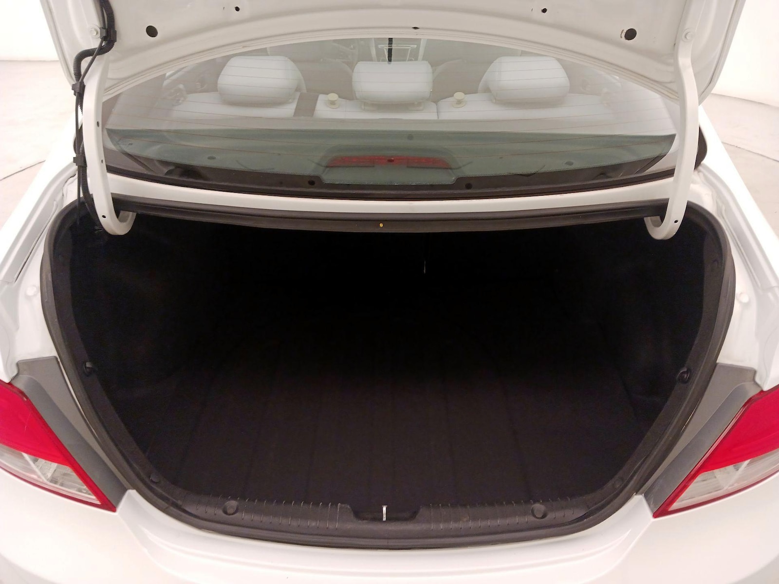 2016 Hyundai Accent SE - Photo 20