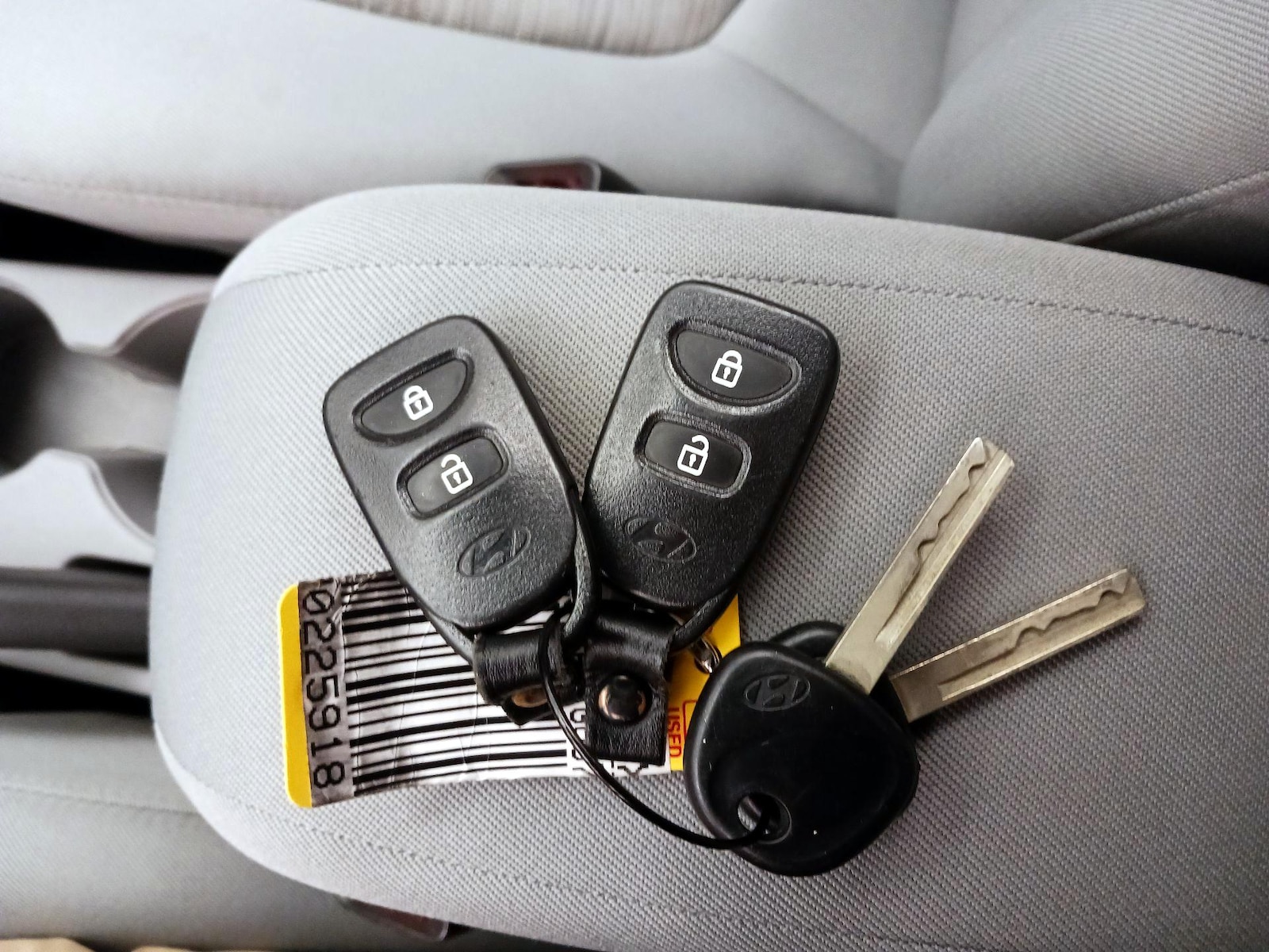 2016 Hyundai Accent SE - Photo 22