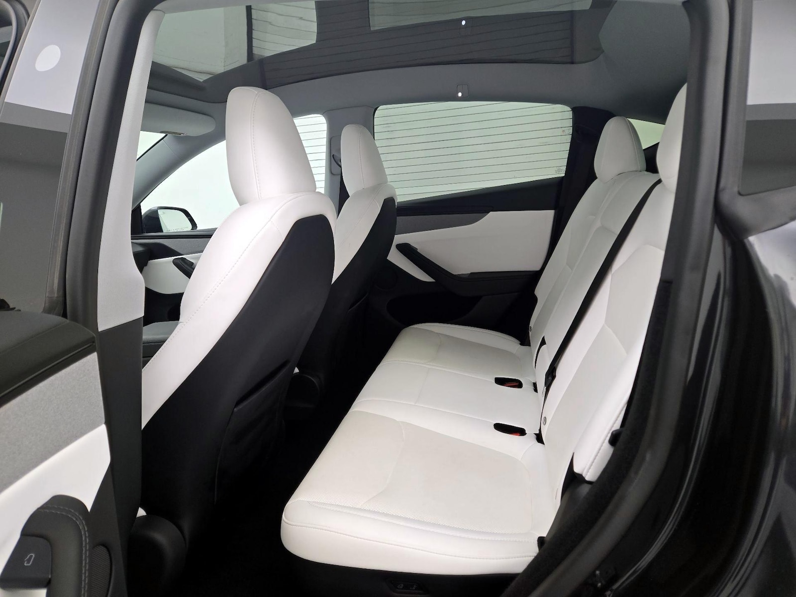 2026 Tesla Model Y Long Range - Photo 19