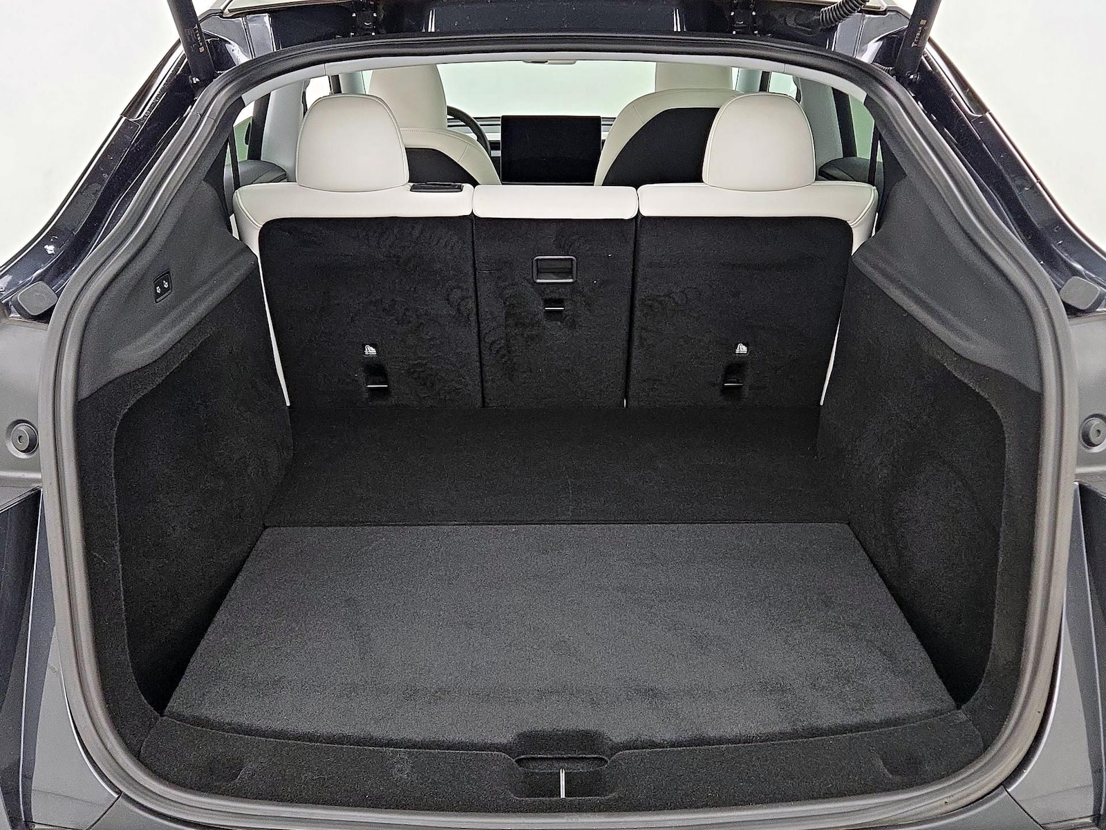 2026 Tesla Model Y Long Range - Photo 20