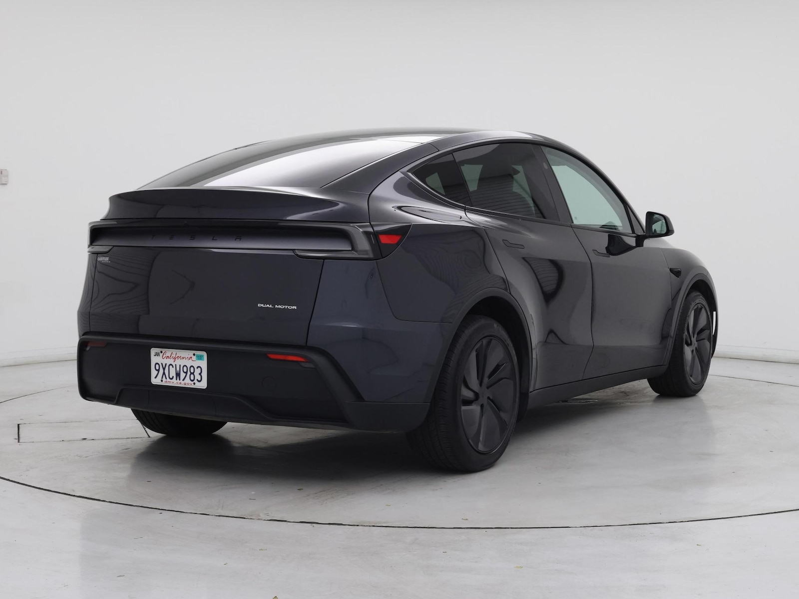 2026 Tesla Model Y Long Range - Photo 9