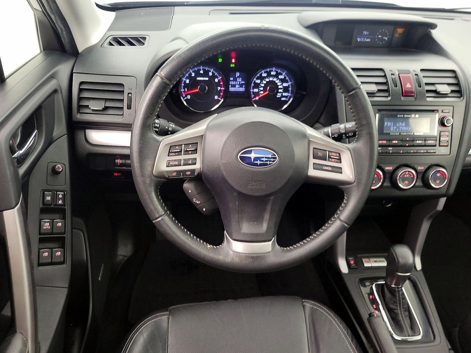 2015 Subaru Forester i Touring - Photo 11