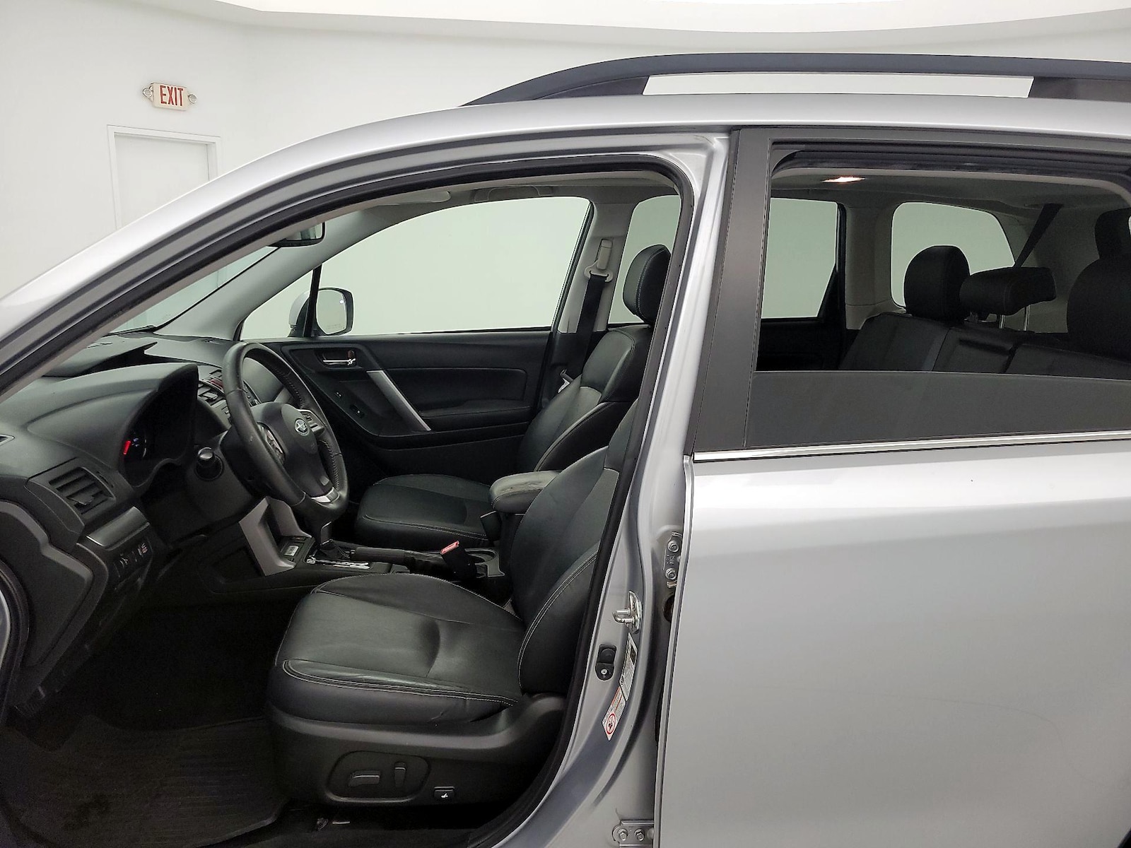 2015 Subaru Forester i Touring - Photo 12