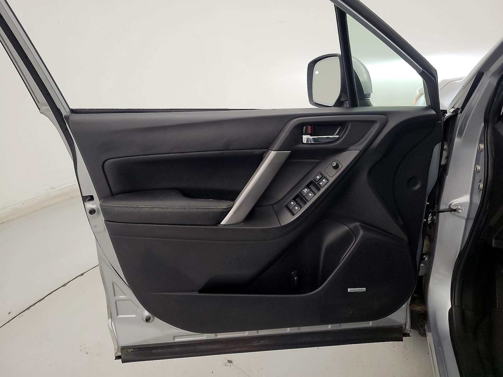 2015 Subaru Forester i Touring - Photo 13
