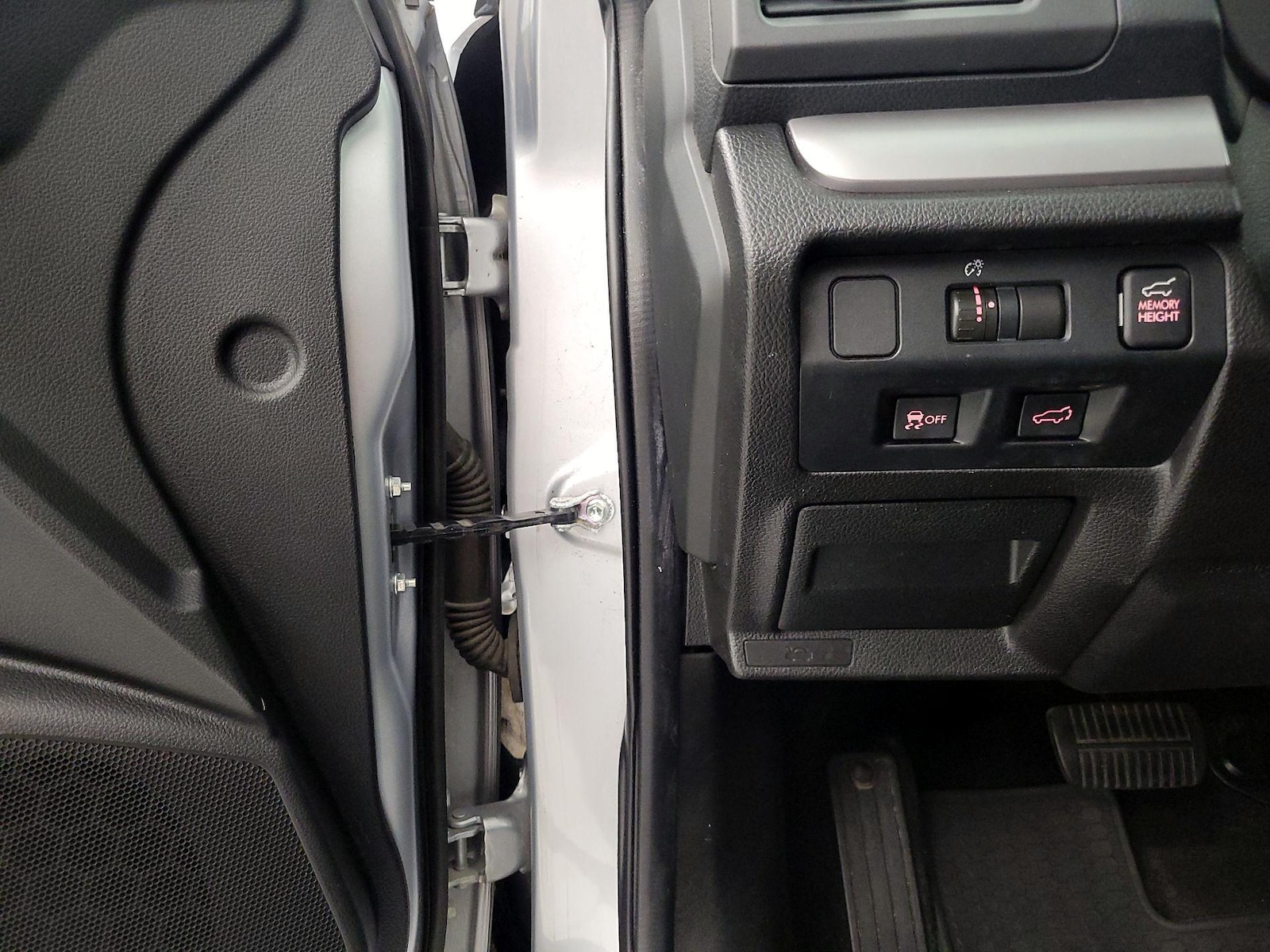 2015 Subaru Forester i Touring - Photo 14