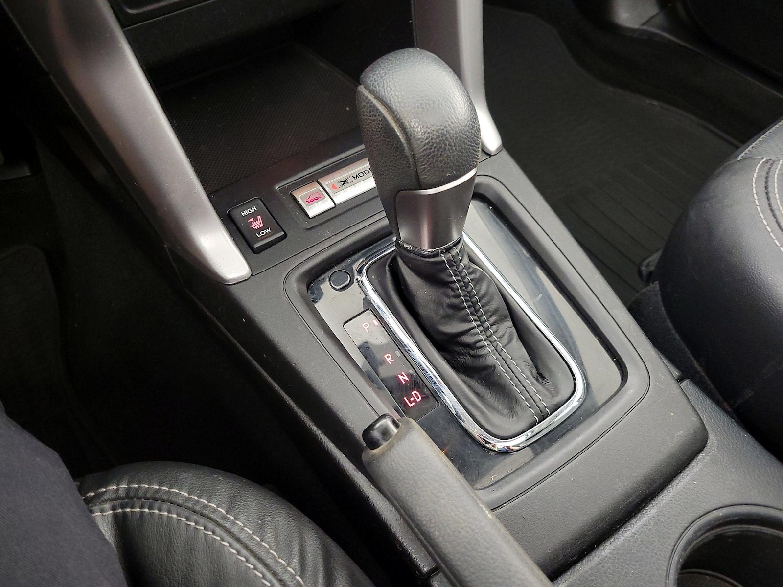2015 Subaru Forester i Touring - Photo 18