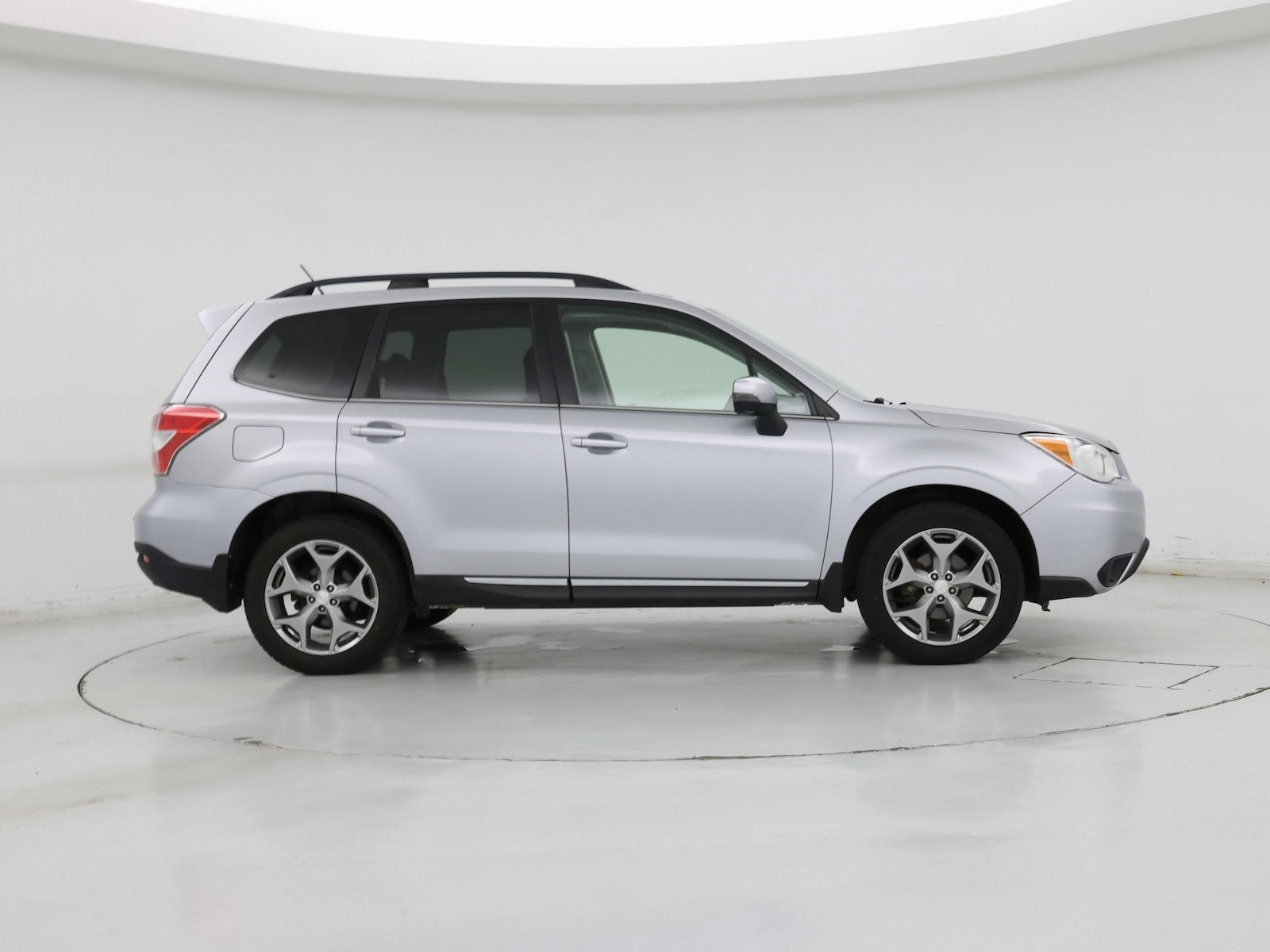 2015 Subaru Forester i Touring - Photo 8