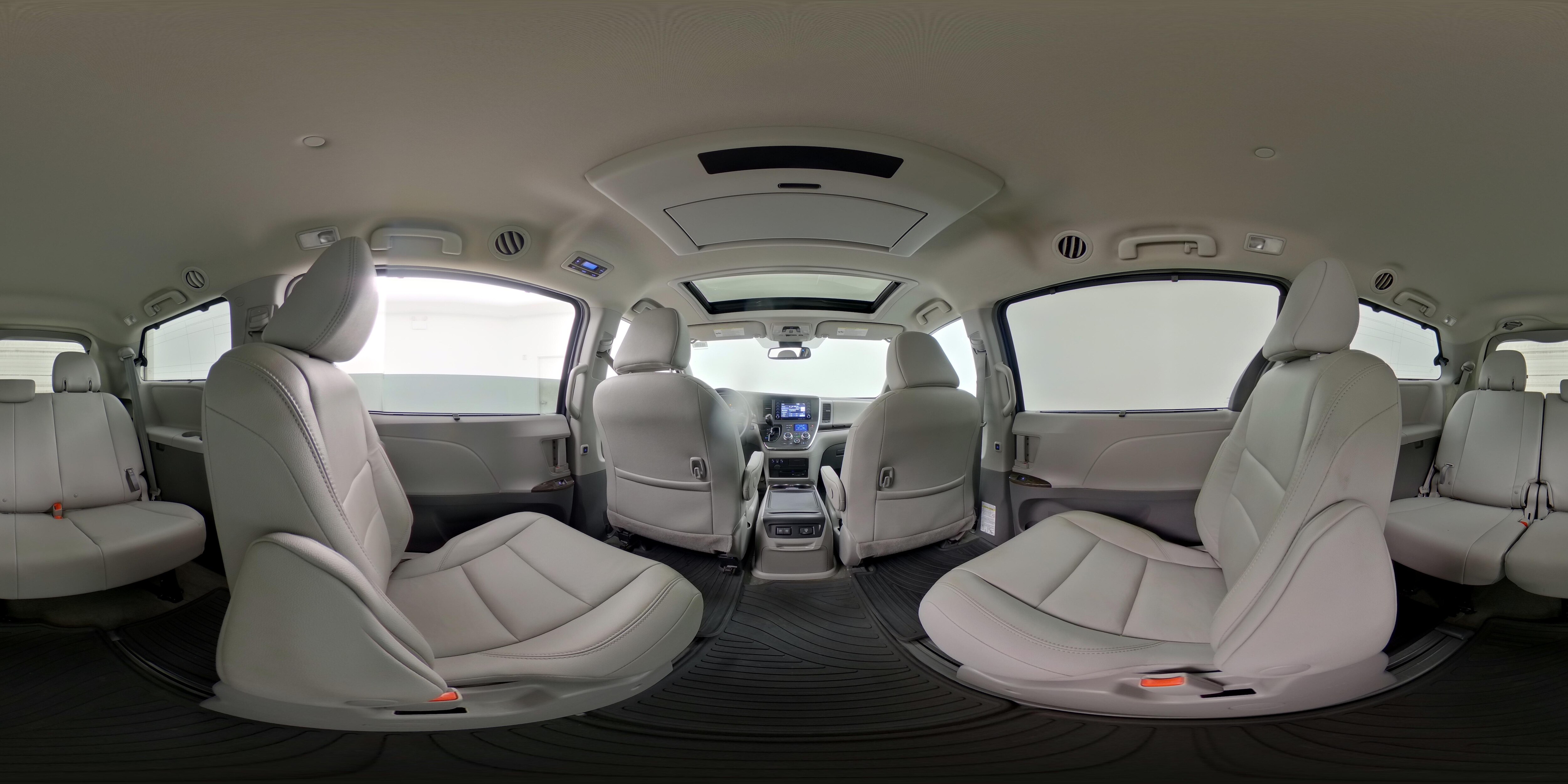 2018 Toyota Sienna XLE Premium - Photo 27