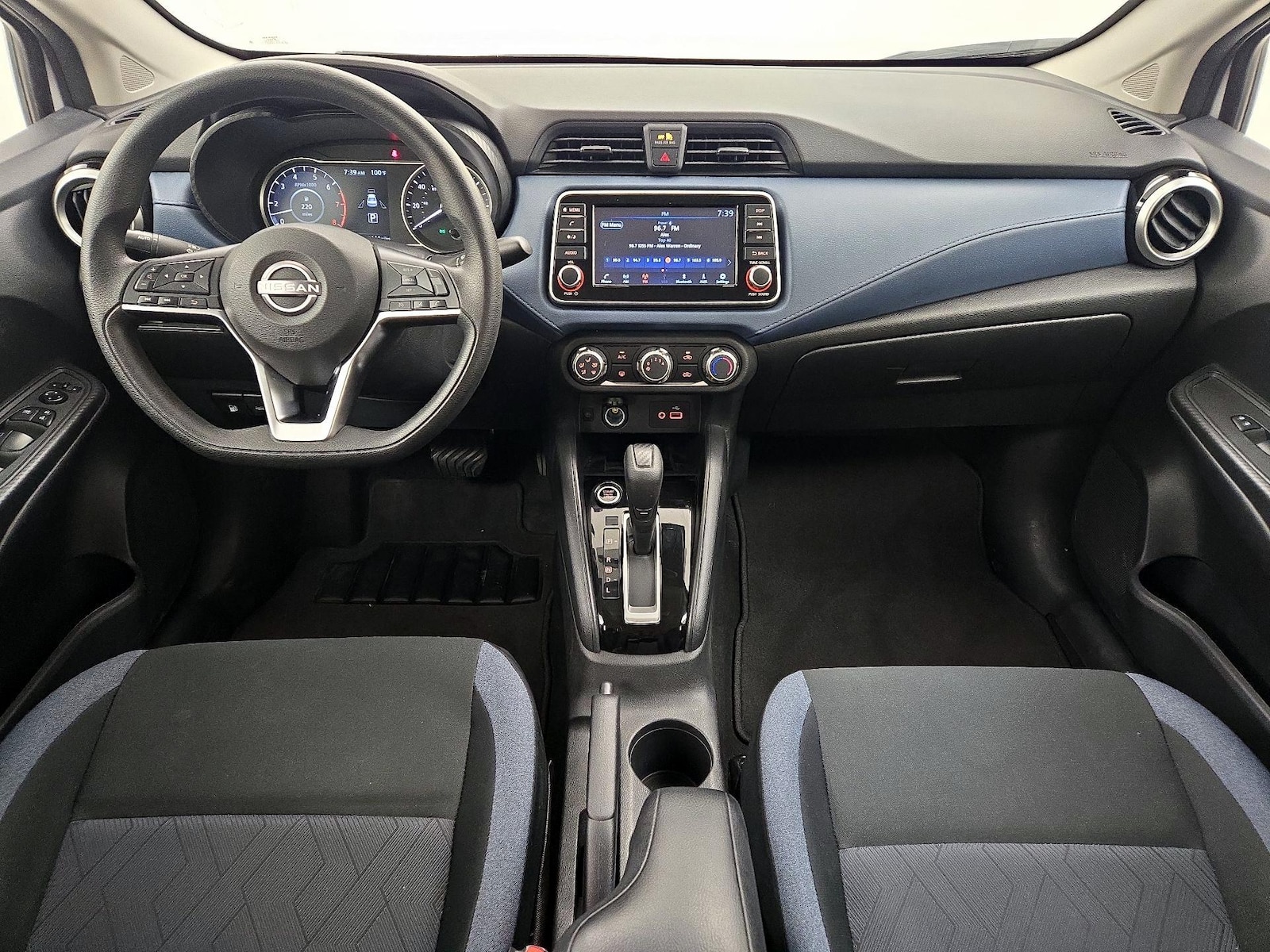 2024 Nissan Versa Sedan SV - Photo 10