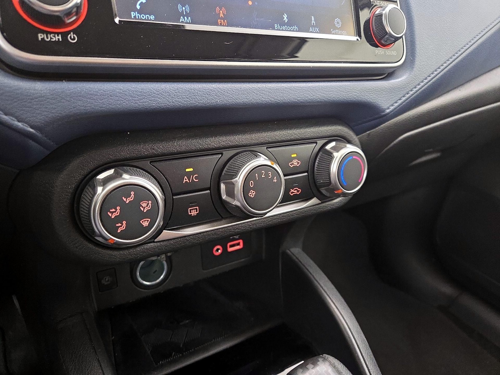 2024 Nissan Versa Sedan SV - Photo 16