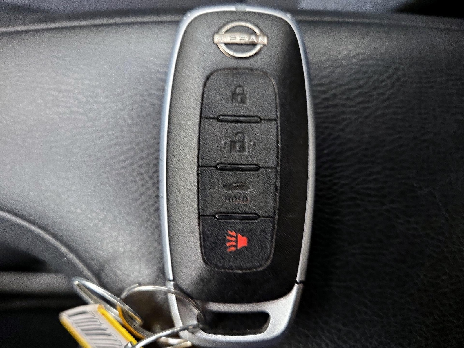 2024 Nissan Versa Sedan SV - Photo 22