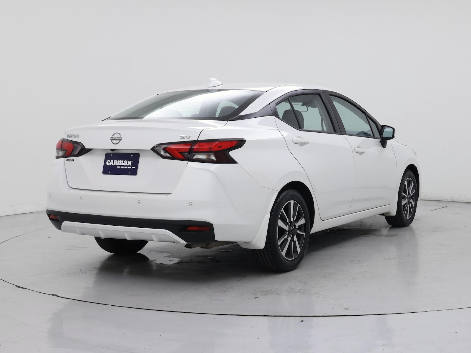 2024 Nissan Versa Sedan SV - Photo 9