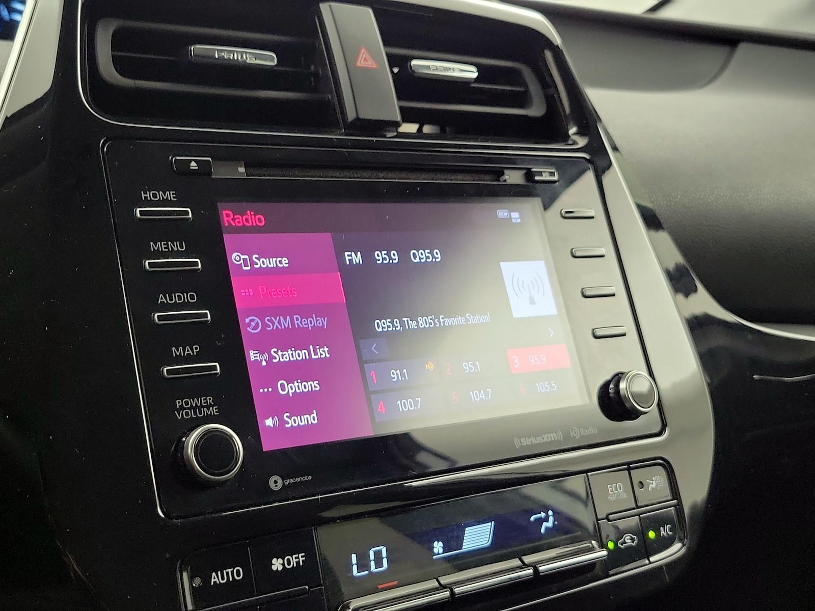 2021 Toyota Prius Prime LE - Photo 14