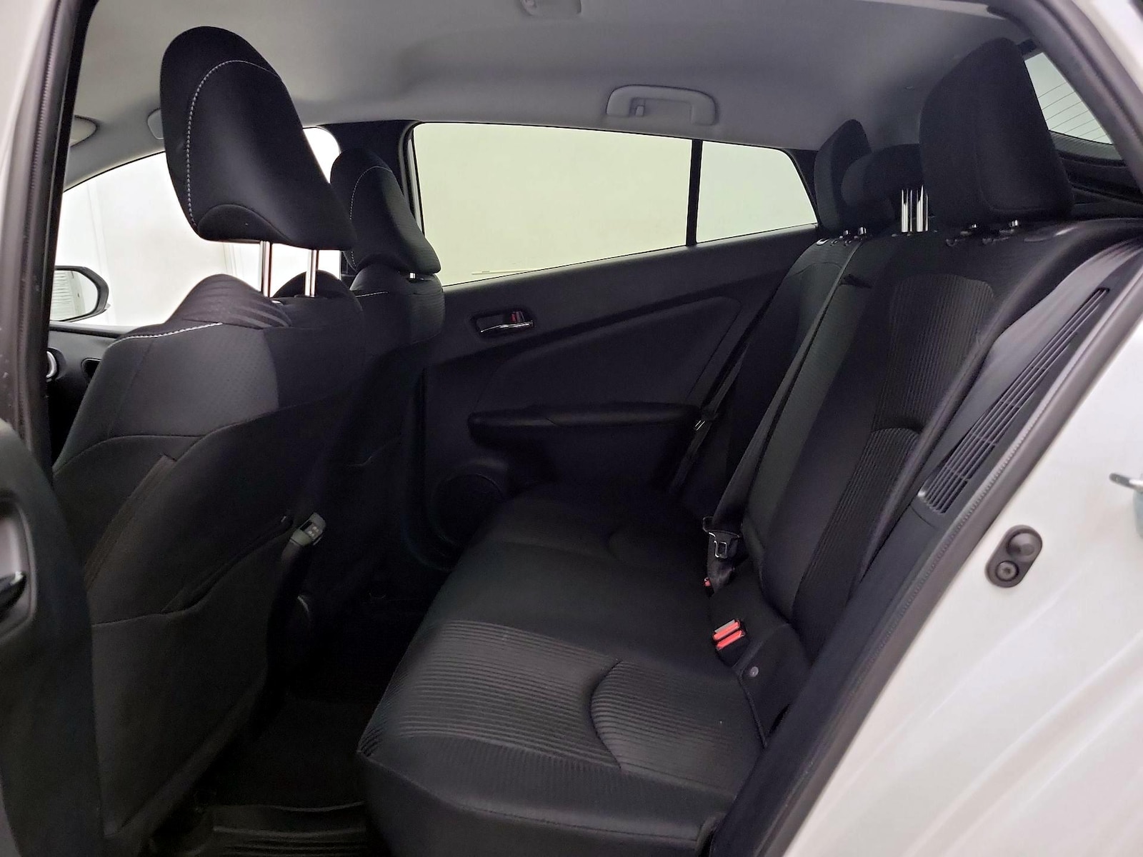 2021 Toyota Prius Prime LE - Photo 18