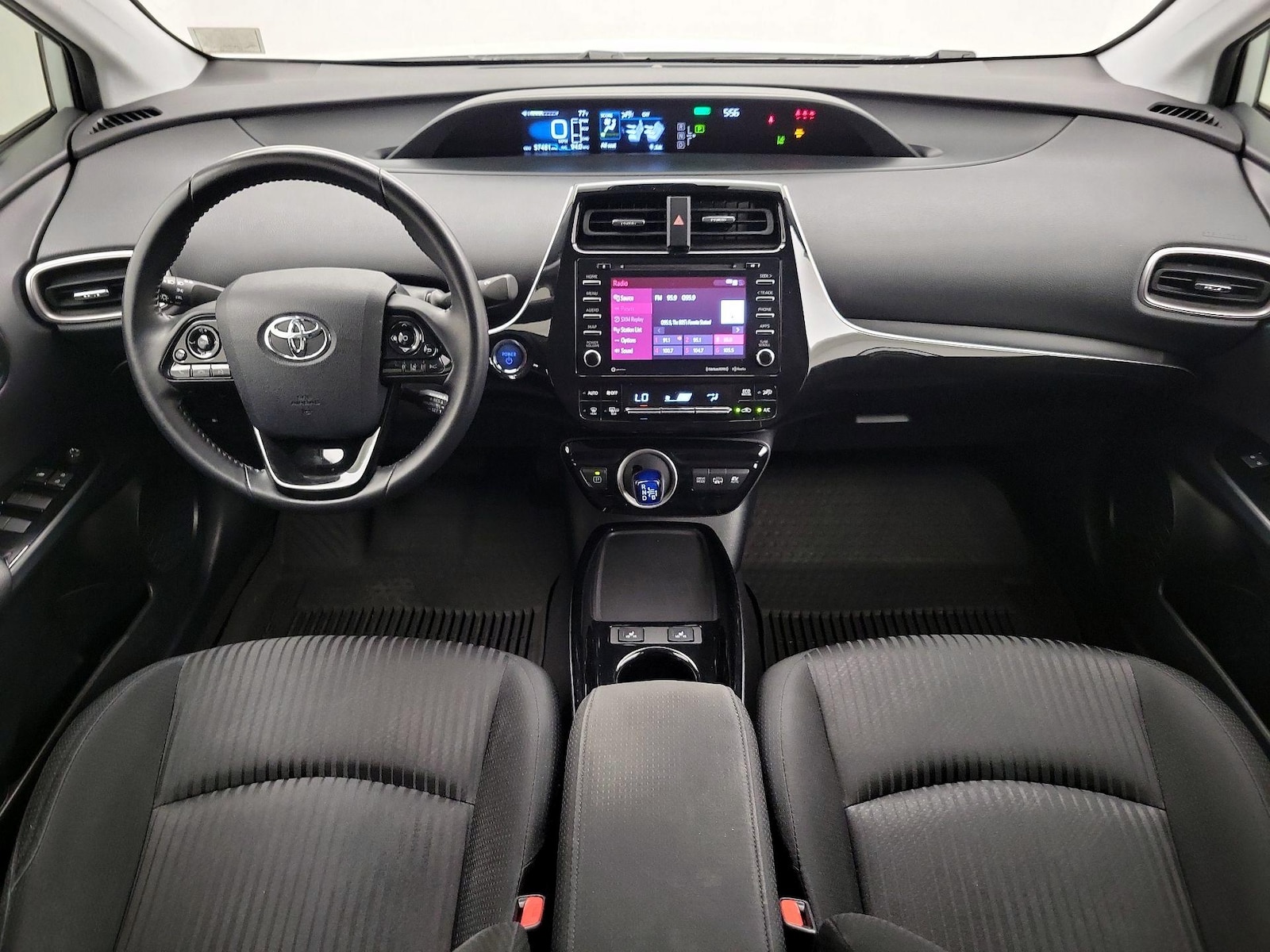 2021 Toyota Prius Prime LE - Photo 8