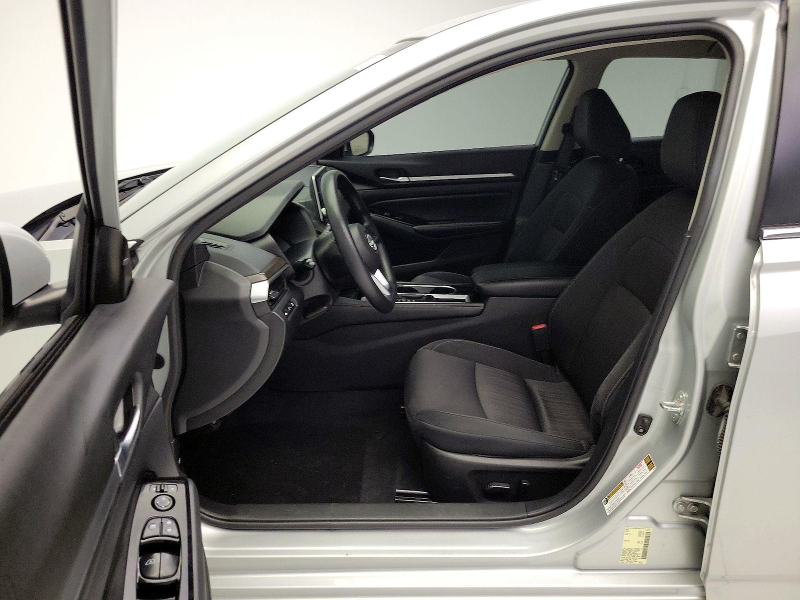 Power Seat(s) & Side Airbags