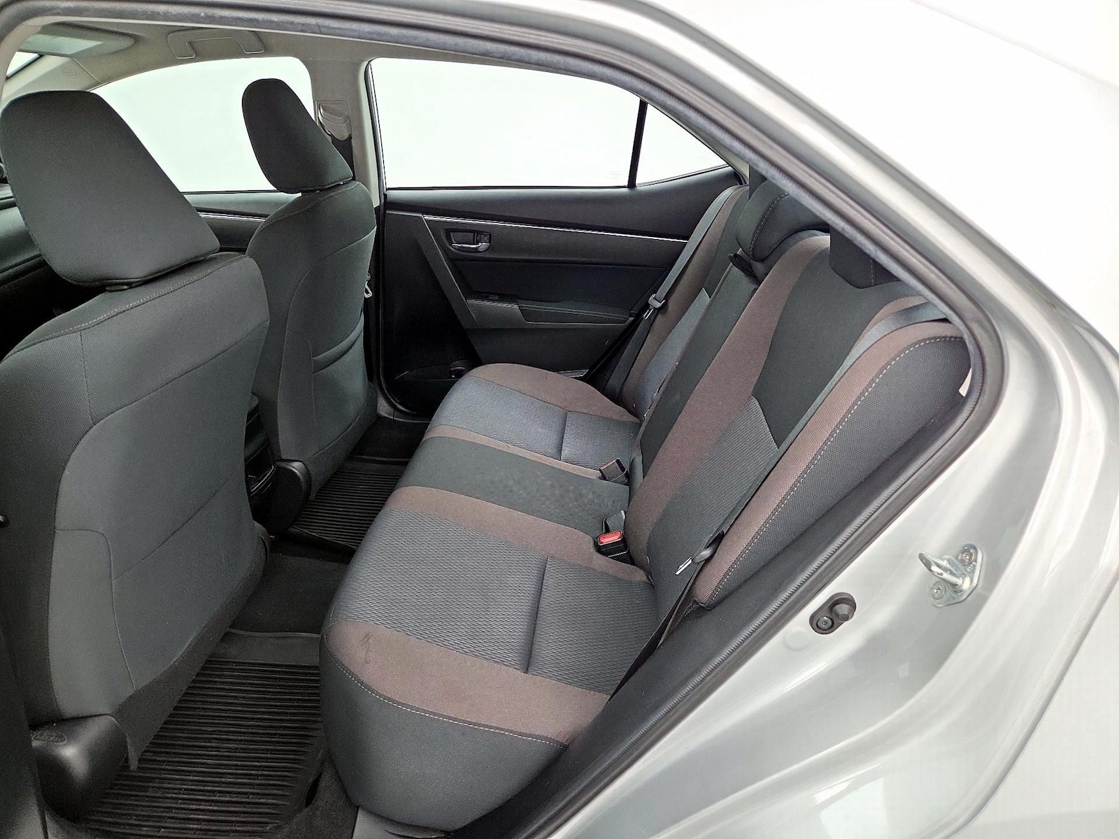 2019 Toyota Corolla LE - Photo 20